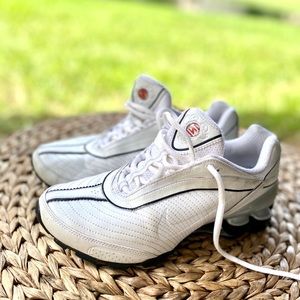 Athletic shoes- Nike